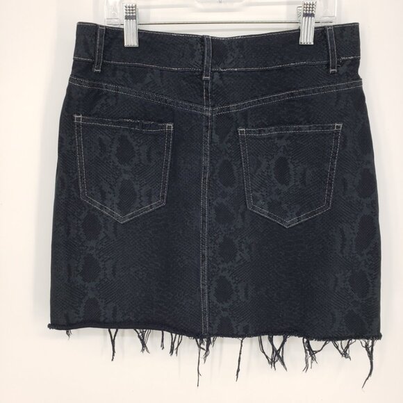 Zara Snake Skin Denim Mini Jean Skirt XS Distressed Raw Frayed Hem Black - Picture 2 of 7